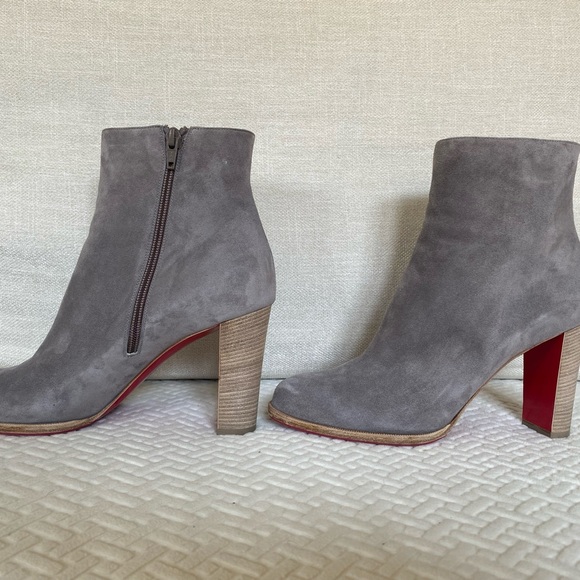 Like New!   Grey Christian Louboutin calf suede ankle boot. - Picture 7 of 11